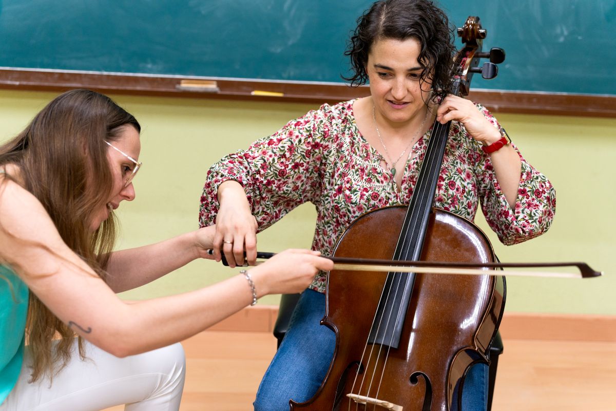 Adult learning to play the Cello